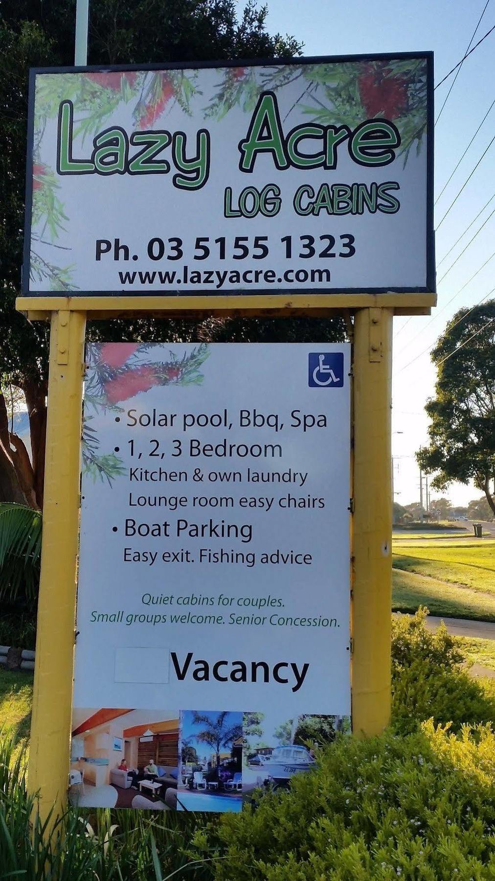 Lazy Acre Log Cabins Lakes Entrance Esterno foto